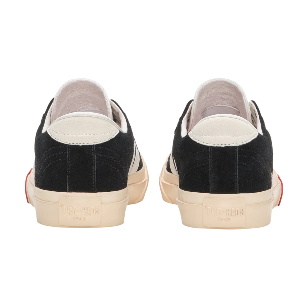 Royal Classic mokkanahkaa, musta ja valkoinen